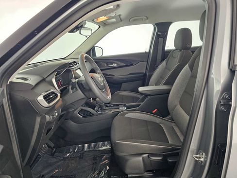 Used 2023 Chevrolet TrailBlazer LS FWD image 28