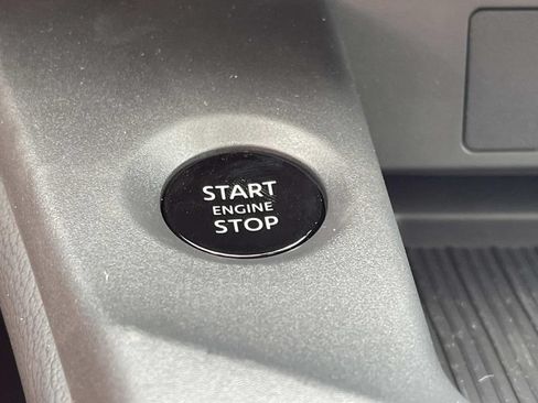 New 2026 Nissan Sentra SR w/ SR Premium Package FWD image 31