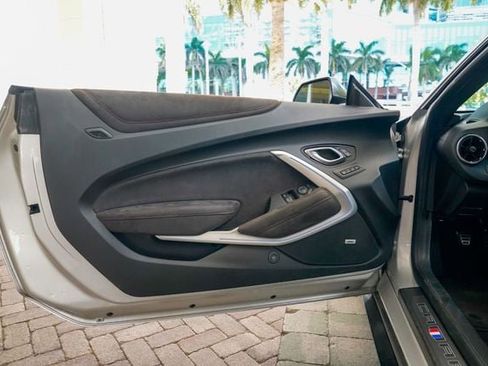 Used 2019 Chevrolet Camaro ZL1 image 48