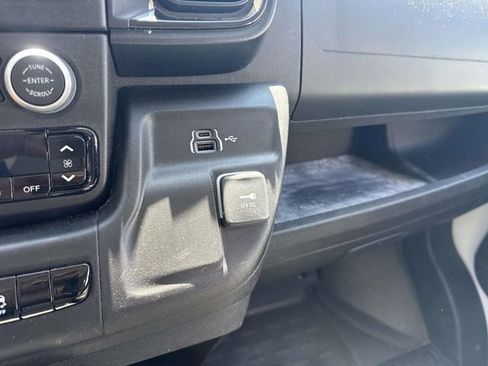Used 2025 RAM ProMaster 2500 w/ Convenience Group FWD image 27