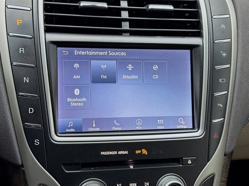 Used 2019 Lincoln Nautilus Reserve AWD/4WD image 11
