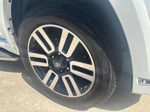Used 2022 Toyota 4Runner Limited RWD image 5