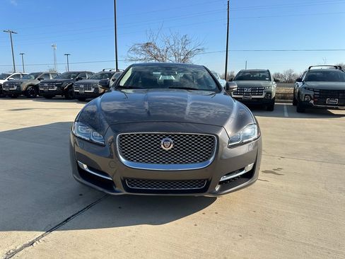 Used 2016 Jaguar XJ L Portfolio image 2