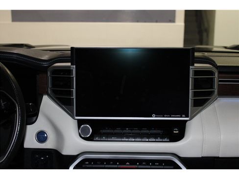 Used 2022 Toyota Tundra Capstone image 17