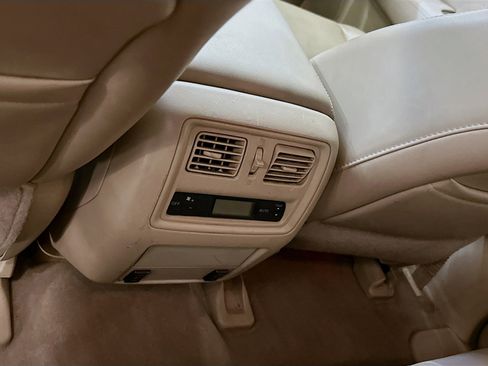 Used 2014 Nissan Pathfinder SL w/ Trailer Tow Package image 27