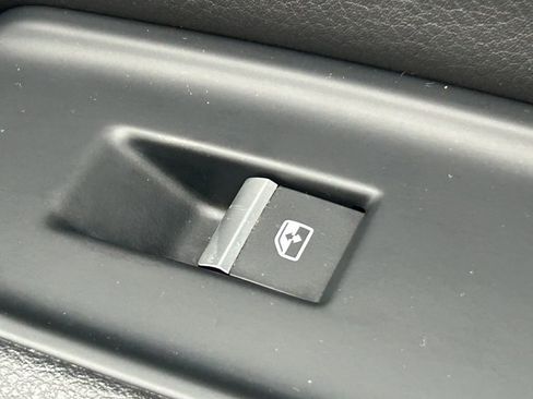 Used 2017 Audi Q7 3.0T Premium Plus w/ Premium Plus Package image 42