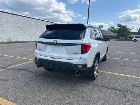 Used 2025 Honda Passport EX-L image 29