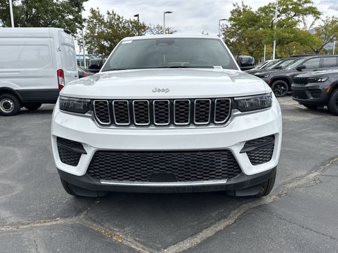 New 2025 Jeep Grand Cherokee Laredo X w/ Trailer Tow Package image 3