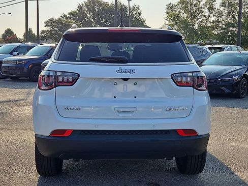 Used 2025 Jeep Compass Limited AWD/4WD image 5