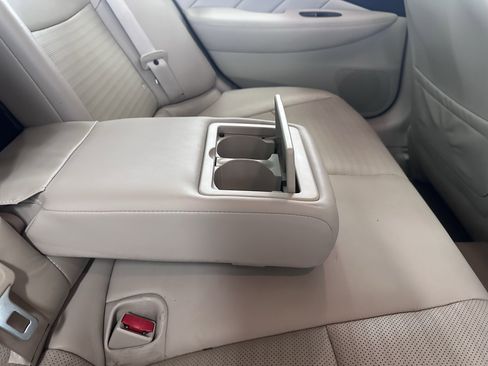 Used 2014 INFINITI Q50 Sport w/ Navigation Package image 32