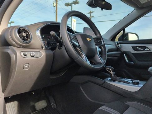 Certified 2025 Chevrolet Blazer LT image 8