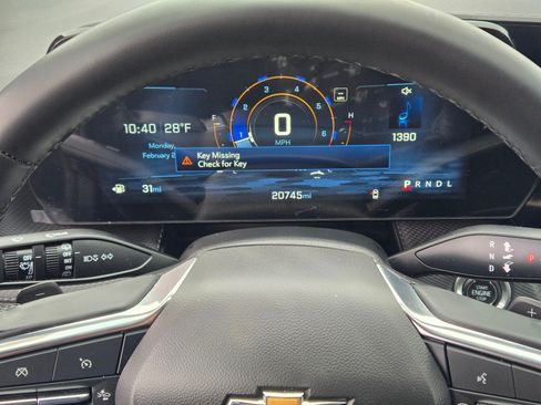 Used 2025 Chevrolet Equinox LT w/ Safety and Technology Package FWD image 28