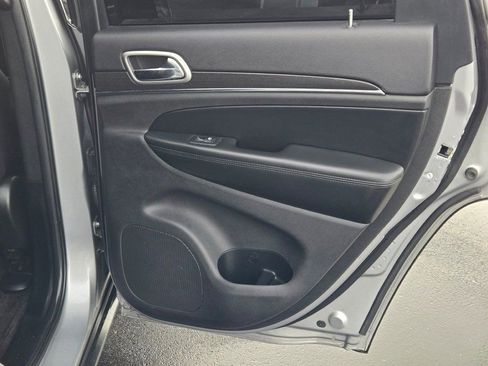 Used 2018 Jeep Grand Cherokee Limited image 8