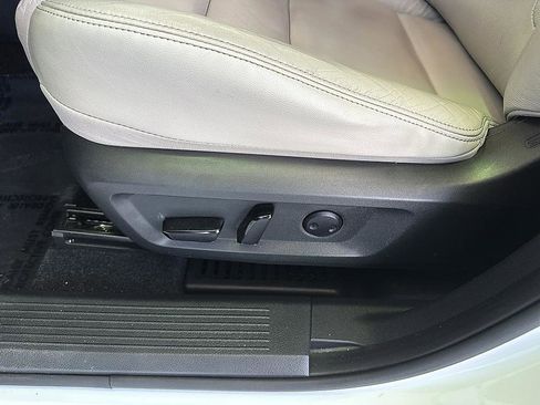 Certified 2021 Nissan Rogue SL w/ Premium Package FWD image 30
