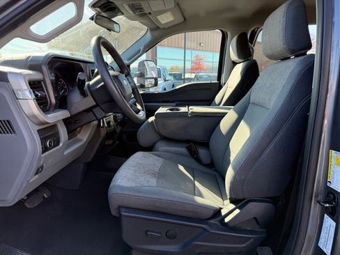 Used 2024 Ford F350 XLT image 10