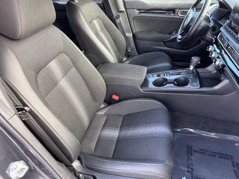 Certified 2025 Honda Civic Sport image 10