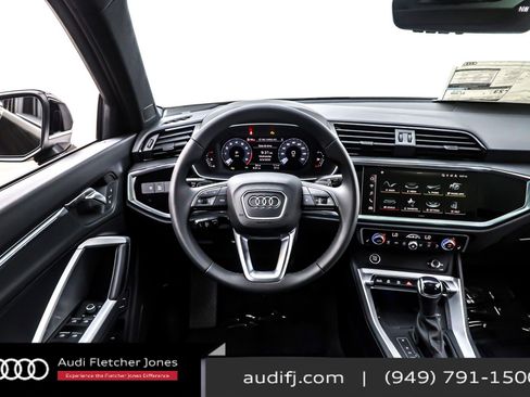 New 2025 Audi Q3 2.0T Premium Plus image 4