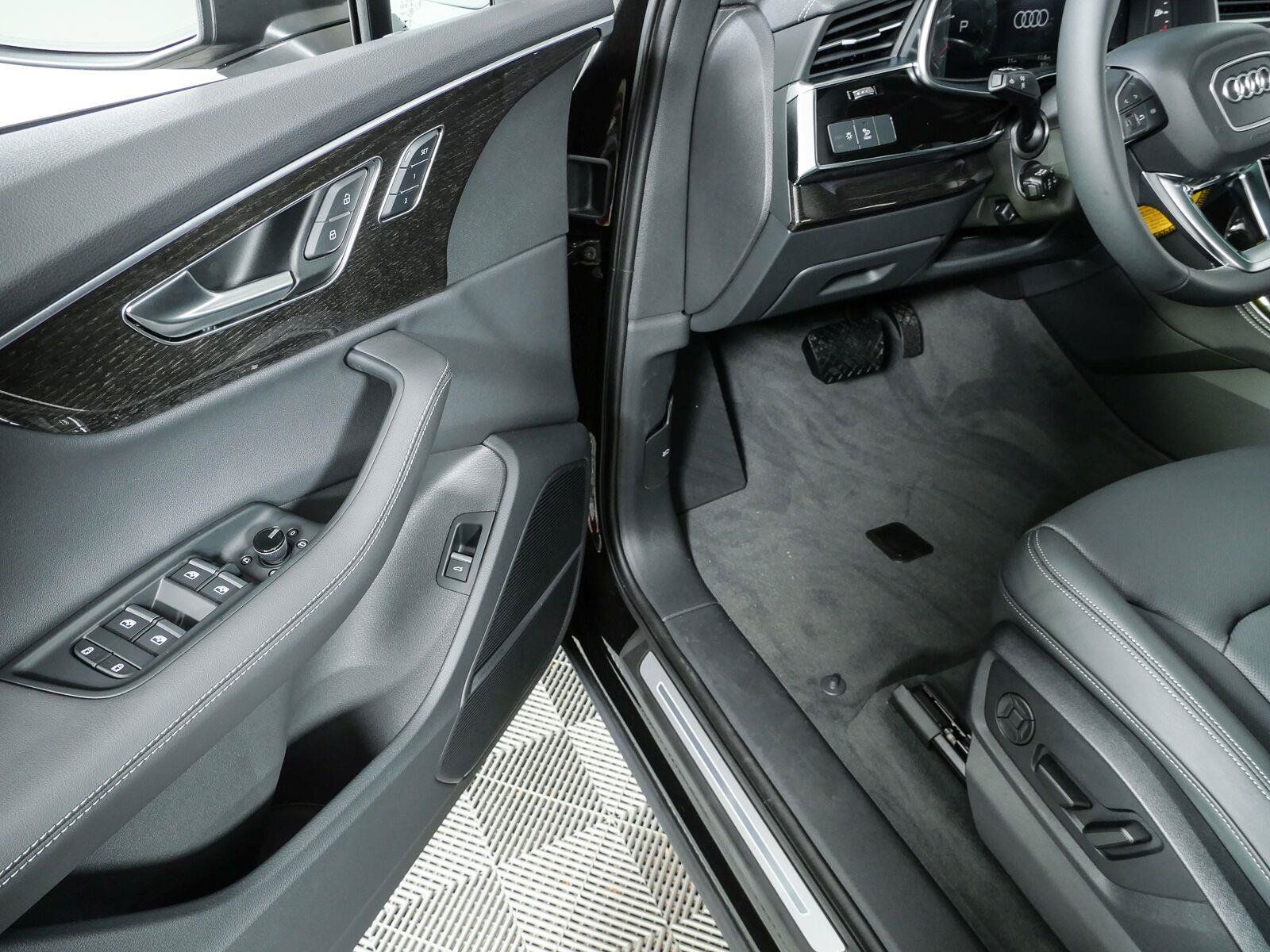 New 2026 Audi Q7 2.0T Premium Plus AWD/4WD image 8