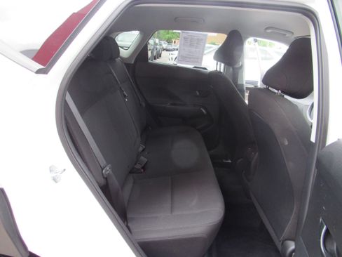 Used 2025 Hyundai Kona SEL FWD image 14