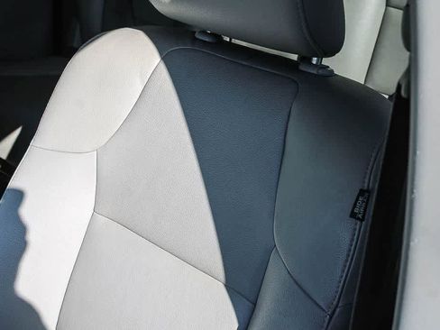 Used 2015 Honda Odyssey EX-L image 12