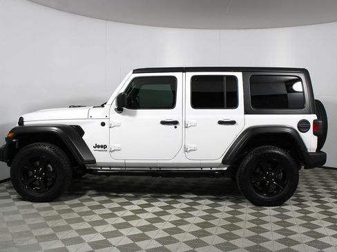 Used 2020 Jeep Wrangler Unlimited Sport image 36