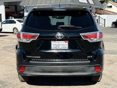 Used 2014 Toyota Highlander XLE image 5