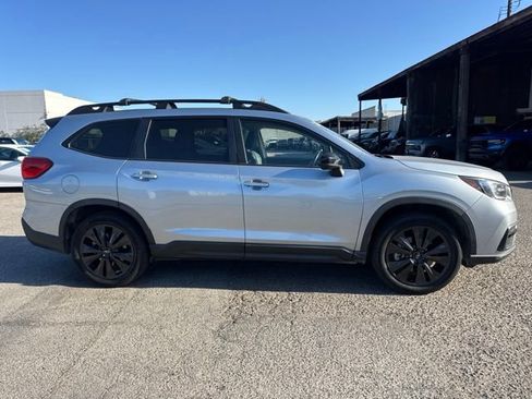 Used 2022 Subaru Ascent Onyx Edition AWD/4WD image 4