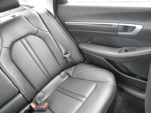 Used 2023 Hyundai Sonata Limited image 14