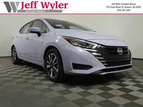 New 2025 Nissan Versa SV w/ Trunk Package FWD image 1