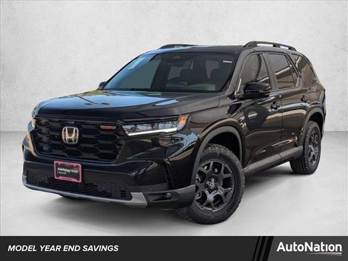 New 2025 Honda Pilot TrailSport image 1
