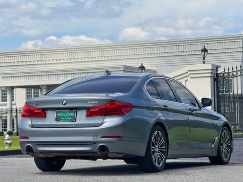 Used 2019 BMW 530i xDrive w/ Convenience Package AWD/4WD image 11