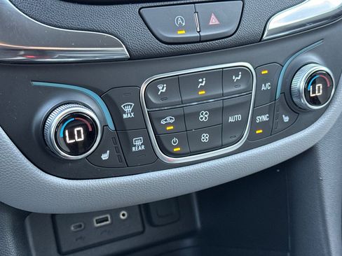 Certified 2024 Chevrolet Equinox LT image 22