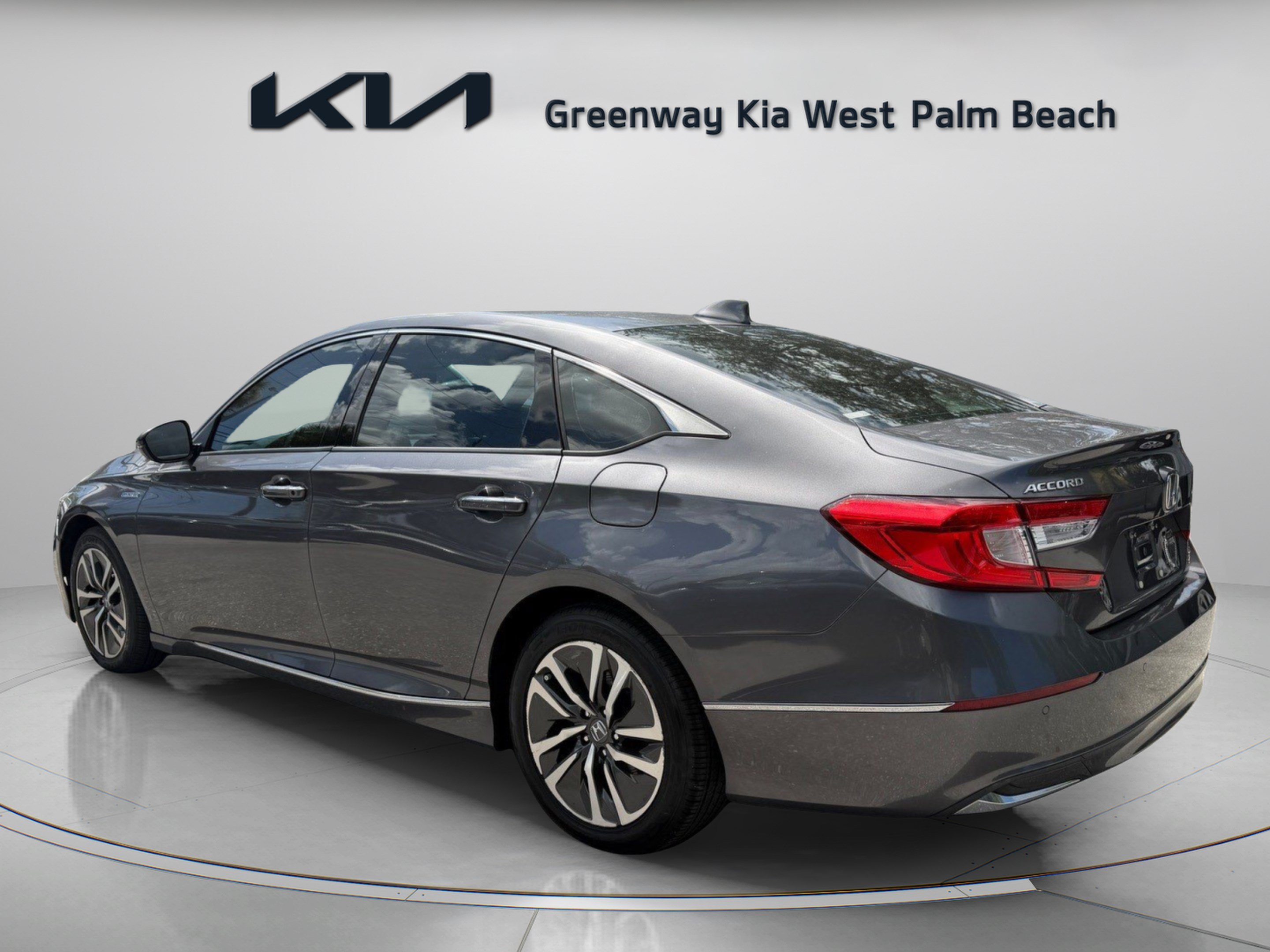 Used 2019 Honda Accord Touring image 5