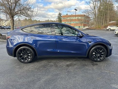 Used 2024 Tesla Model Y Long Range image 4