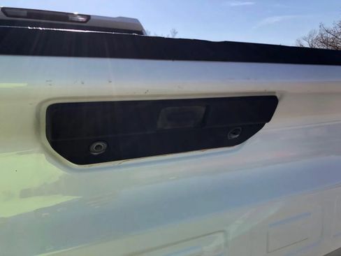 Used 2020 Chevrolet Silverado 1500 LT w/ Texas Edition AWD/4WD image 10