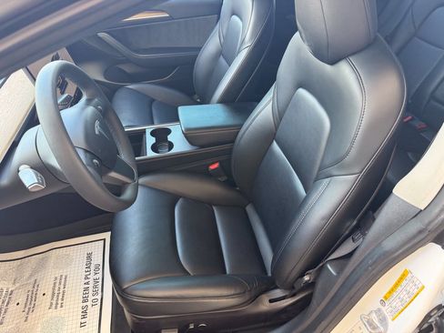 Used 2022 Tesla Model 3 Standard Range RWD image 10