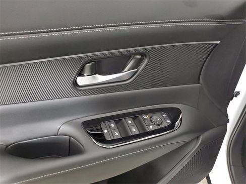 Used 2026 Nissan Murano SV image 21