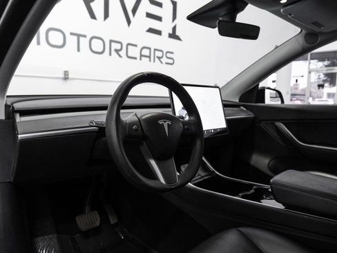 Used 2020 Tesla Model Y Long Range AWD/4WD image 3