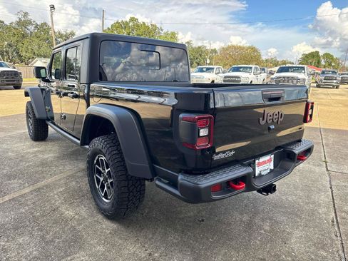 New 2025 Jeep Gladiator Rubicon image 4