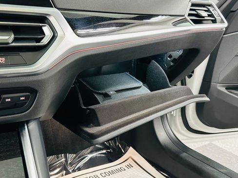 Used 2022 BMW 330i xDrive Sedan w/ Driving Assistance Package image 21