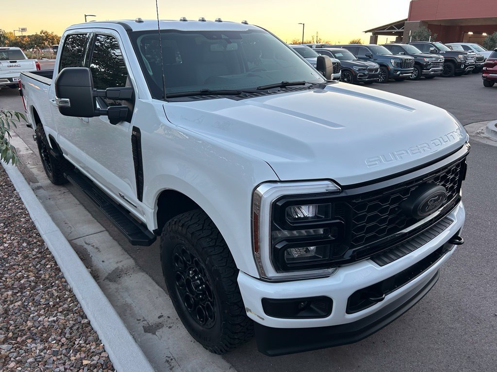 Used 2025 Ford F350 XLT w/ Black Appearance Package AWD/4WD image 3