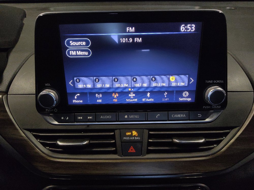 Used 2024 Nissan Altima 2.5 SV FWD image 25