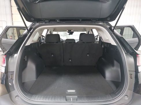 Used 2025 Kia Sportage LX image 12