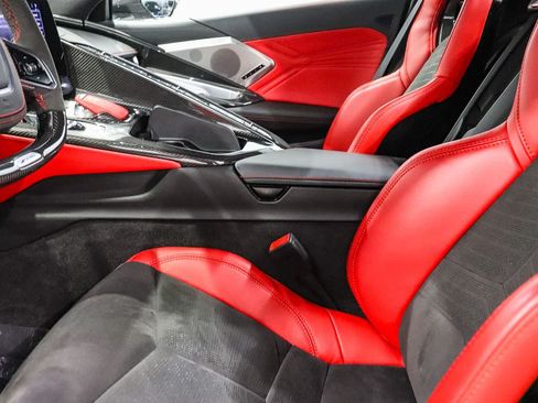 Used 2023 Chevrolet Corvette Z06 RWD image 16