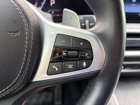 Used 2023 BMW X7 xDrive40i w/ M Sport Package AWD/4WD image 59