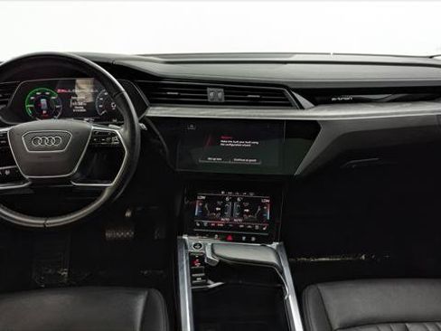 Used 2024 Audi Q8 e-tron Premium Plus w/ Premium Plus Package AWD/4WD image 26
