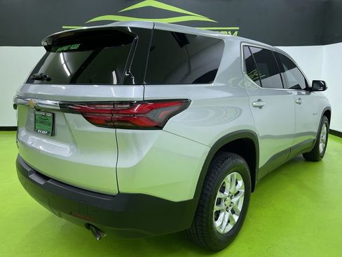 Used 2022 Chevrolet Traverse LS image 10