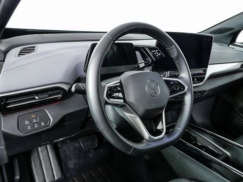 Certified 2023 Volkswagen ID.4 Pro S Plus image 5