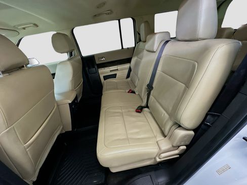Used 2018 Ford Flex SEL w/ Equipment Group 202A AWD/4WD image 29