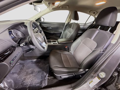 Used 2025 Nissan Sentra SV image 22